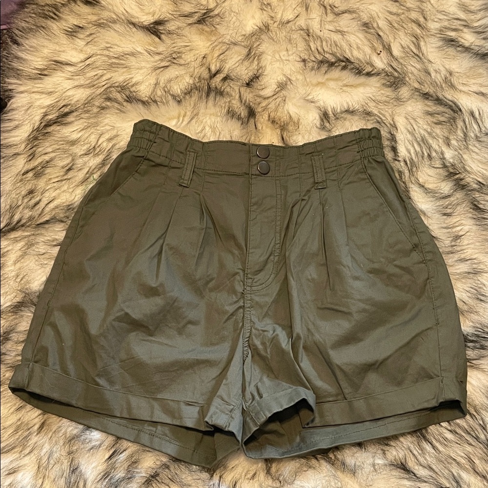 Sanctuary Olive Cargo Shorts